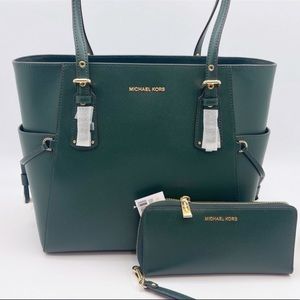 💝NeW! Michael Kors Set